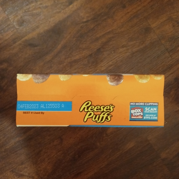 KAWS Reese's Puff Cereal - Family Size "Limited Edition" - Picture 6 of 6